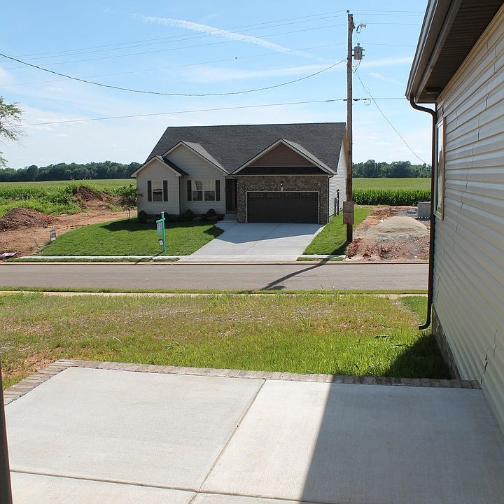 272 Azalea Dr Oak Grove, KY Zillow Apartments for Rent in Oak Grove