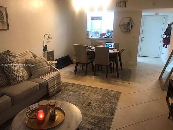 4th image of 1350 SE 3rd Ave APT 101
