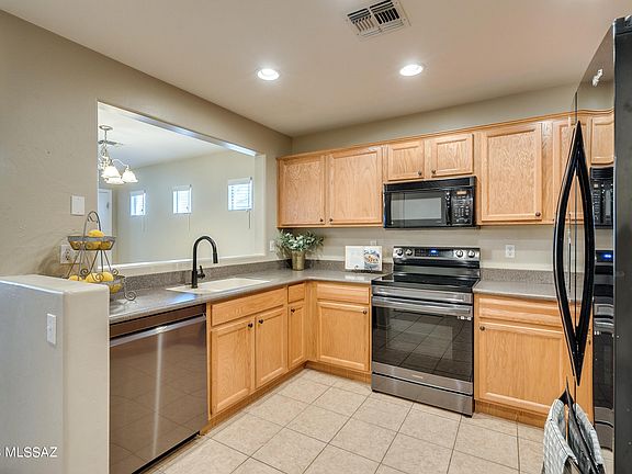 3rd image of 6045 S Sweet Birch Ln