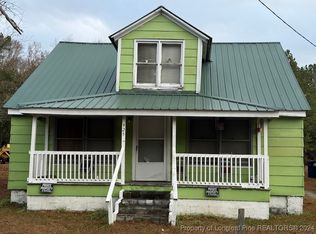 425 Stevens St, Raeford, NC 28376