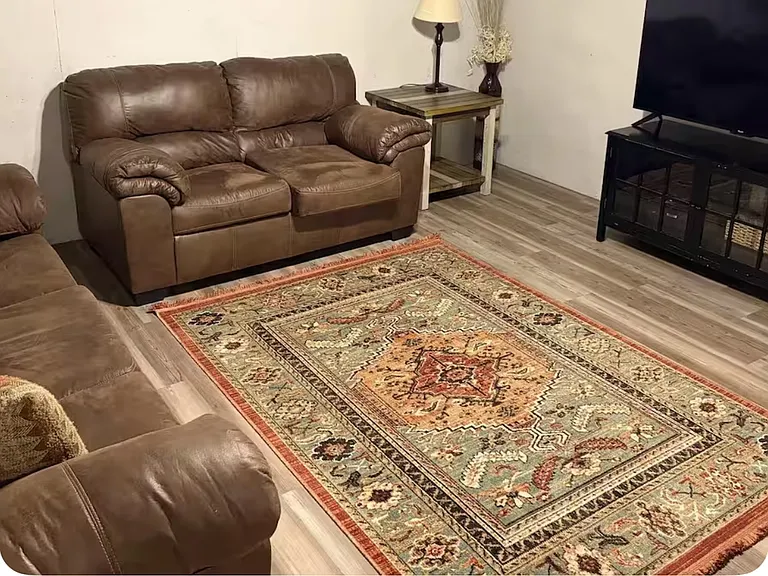 910 Alma Dr — Photo 6