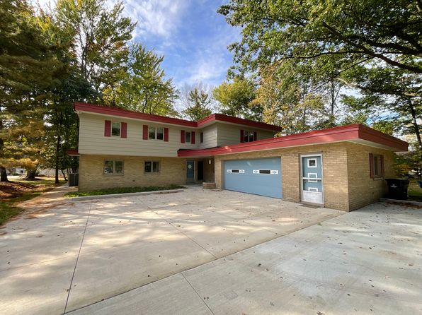31 Minnewawa Rd