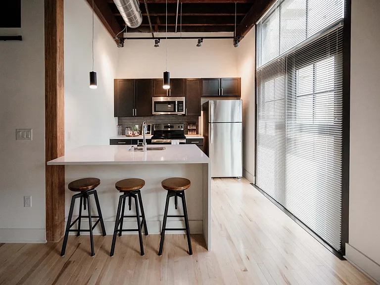 Maxwell Lofts — Photo 21