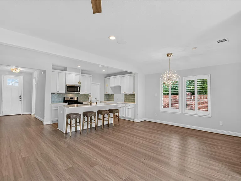 2524 Hagerman Ct — Photo 17