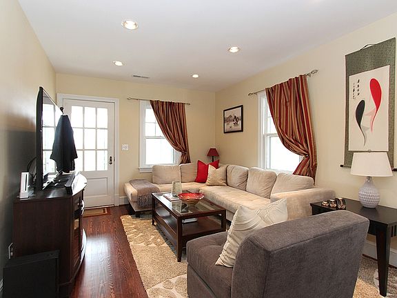 4th image of 3019 20th St S