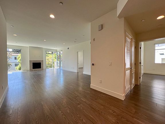 2nd image of 1232 N Kings Rd APT 302