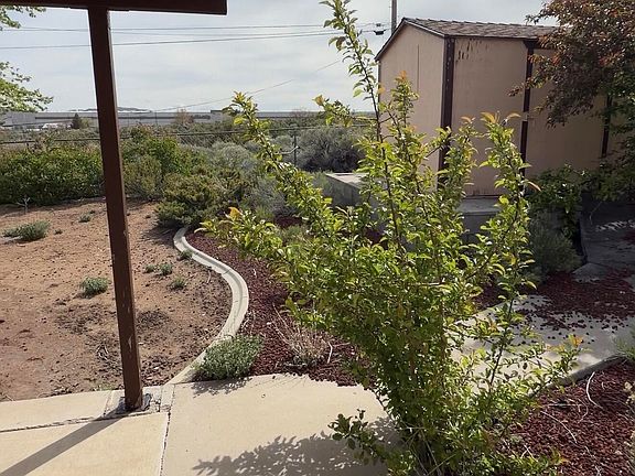 4th image of 2240 Dakota Way