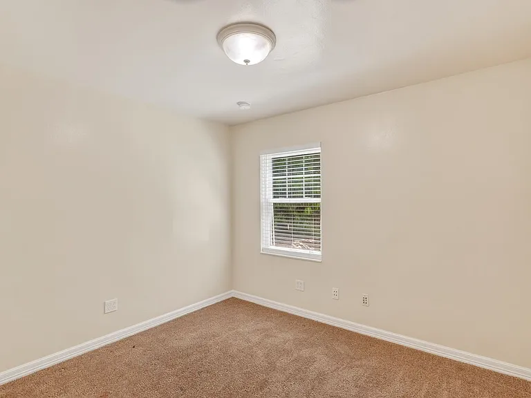 1414 NE 109th Ave #A — Photo 14