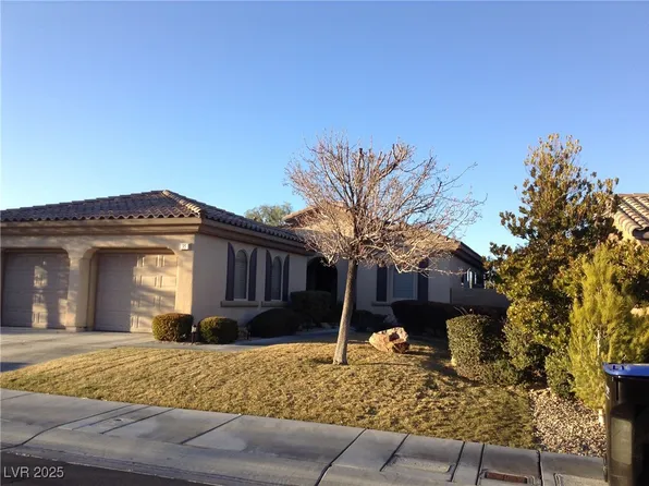 35 Emerald Dunes Cir, Henderson, NV 89052