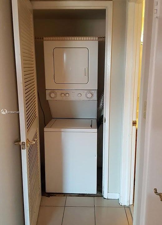 2nd image of 9120 Fontainebleau Blvd #A