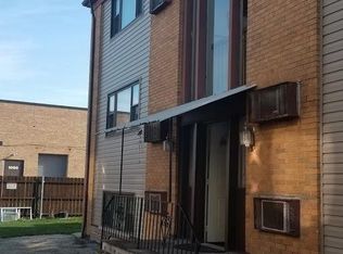 1035 Warner Ave, Lemont, IL 60439