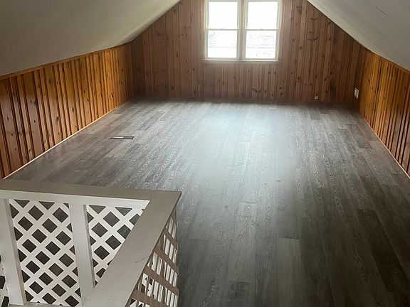 2nd image of 3990 Orchard Ln