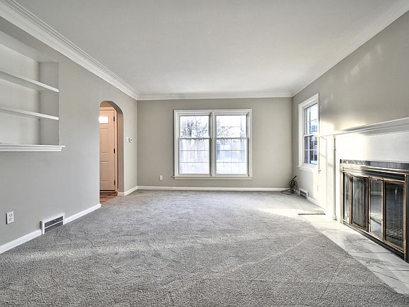 4th image of 18468 Sorrento Ave