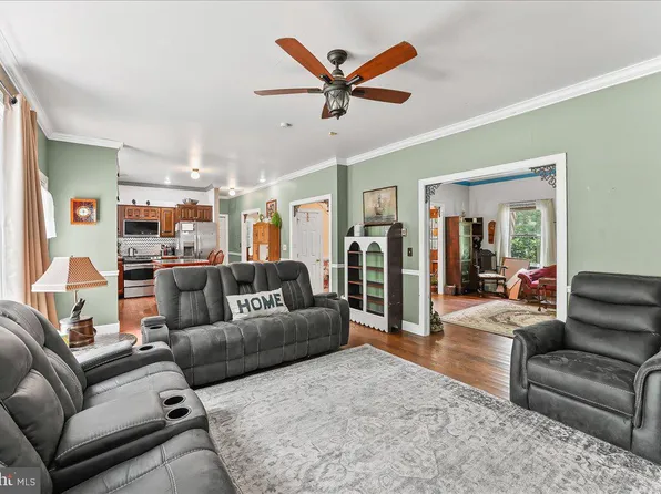 2876 Sharon Hill Rd, Dover, DE 19904