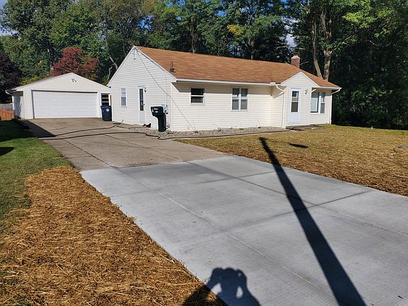 3rd image of 264 Hilbish Ave