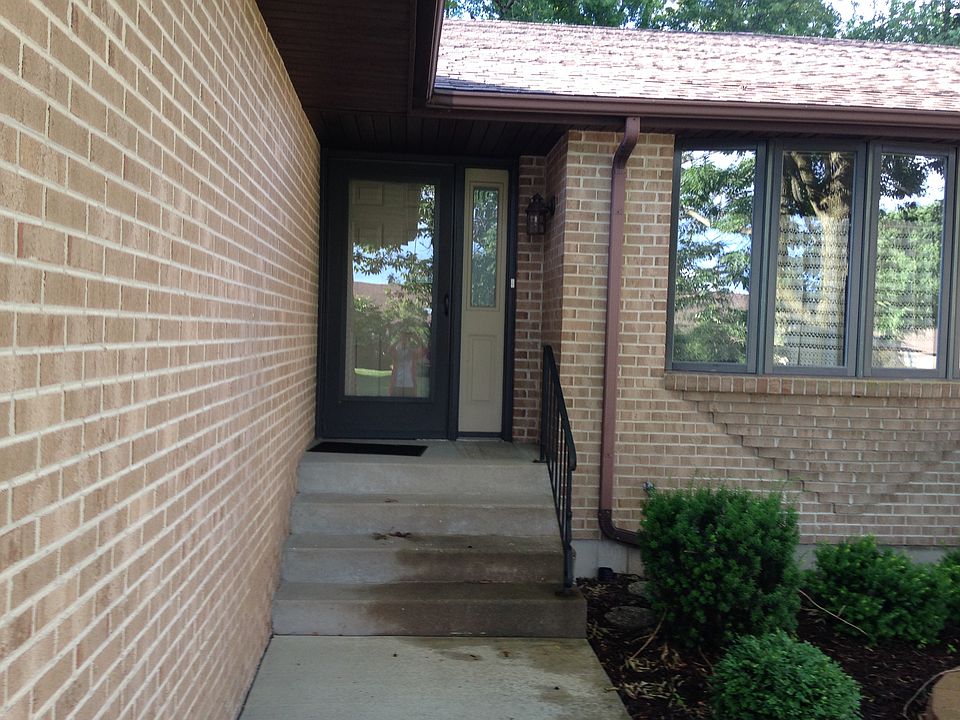 2nd image of 6648 Sandalwood Close