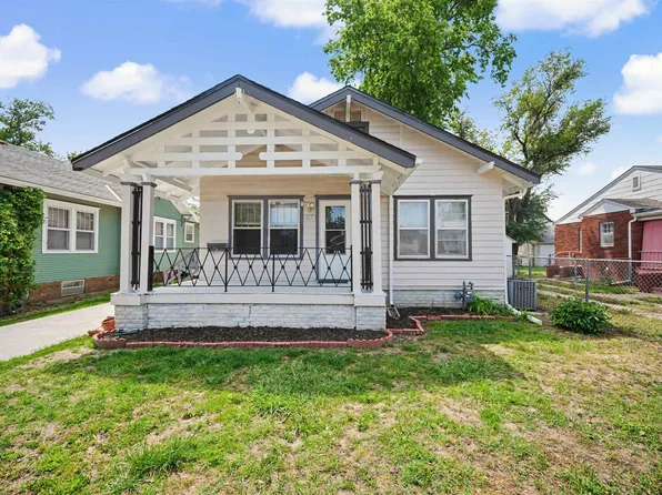 617 Morrison Ave, Salina, KS 67401