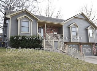 2133 SW 1st St, Lees Summit, MO 64081