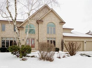1537 Burberry Ln, Schaumburg, IL 60173