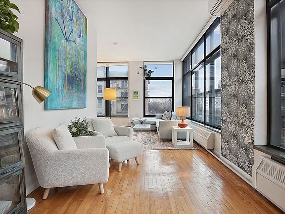 3rd image of 133 2nd Ave APT 7
