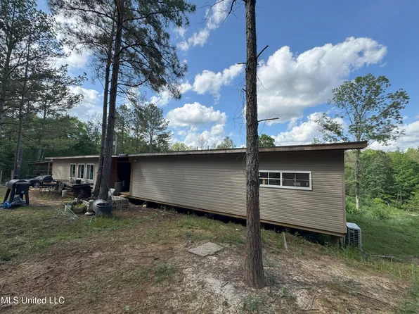 485 Sweet Home Rd, Duck Hill, MS 38925