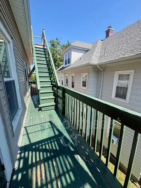 2 bed, 1.0 bath, 1000 sqft, $1,625 — Photo 4