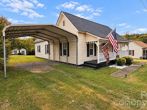 3rd image of 3481 Roberta Rd
