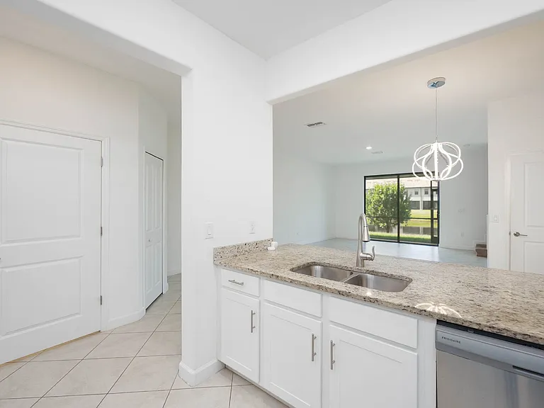 15218 Sunny Day Dr — Photo 16