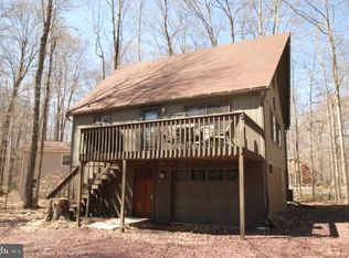 250 Wechquetank Dr, Pocono Lake, PA