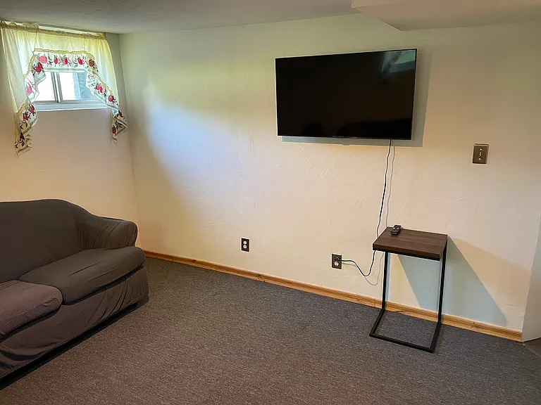 324 S 1 W — Photo 4