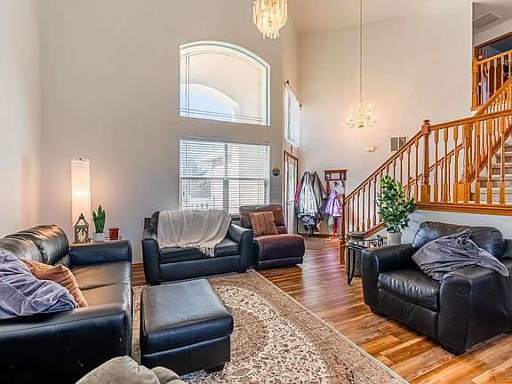 3rd image of 3711 Meadow Beauty Dr