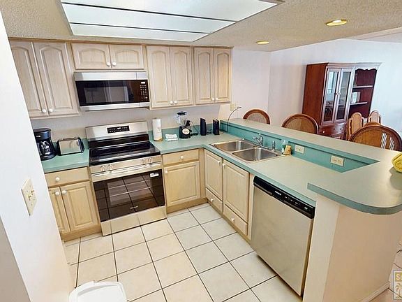 3rd image of 3000 Gulf Blvd APT 802