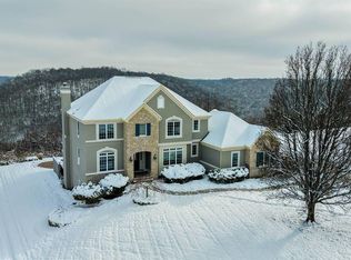 2316 Pinnacle Ct, Hebron, KY 41048