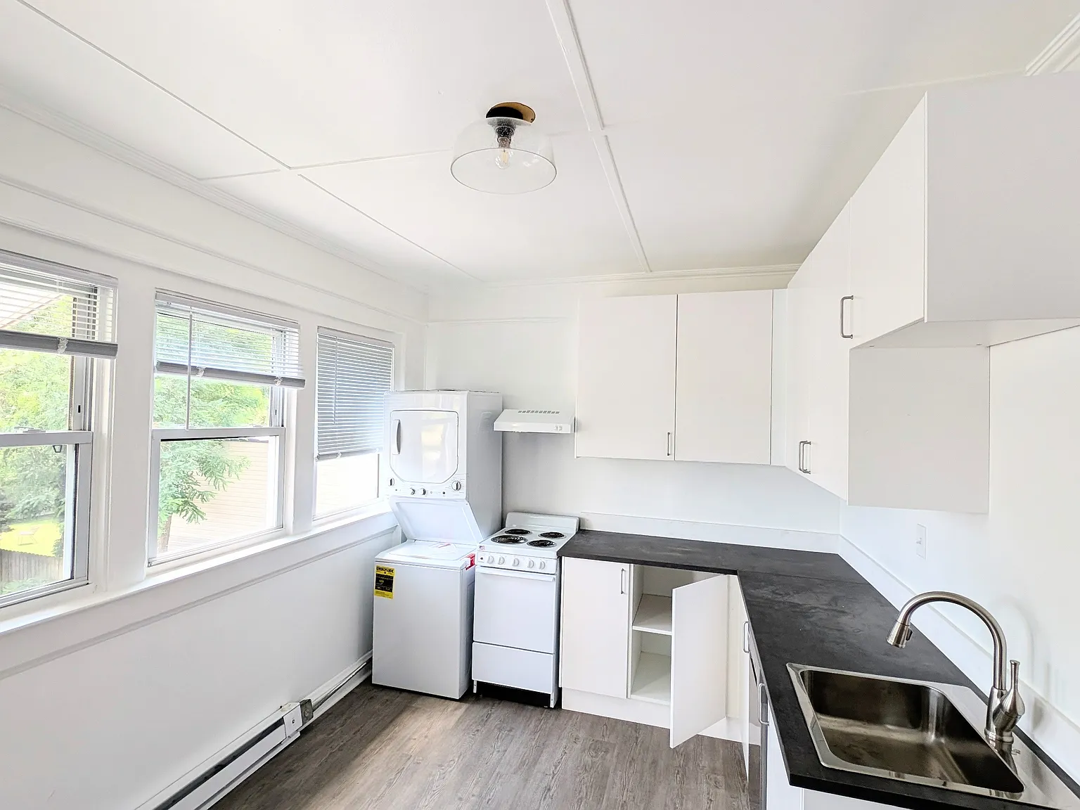1 bed, 500 sqft, $1,199 — Photo 2