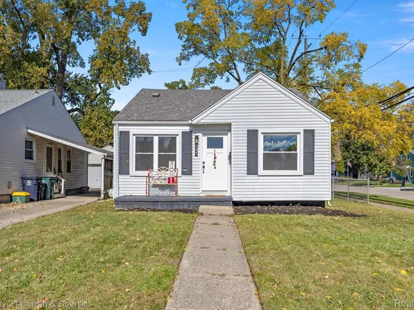 2221 Rowland Ave, Royal Oak, MI 48067