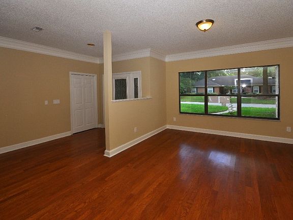 3rd image of 4326 Falling Leaf Ct