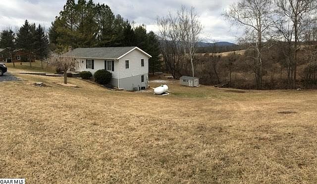 2nd image of 230 Hotchkiss Rd