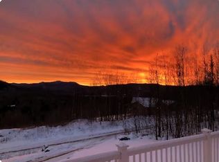 87 Glade Cir, Campton, NH 03223