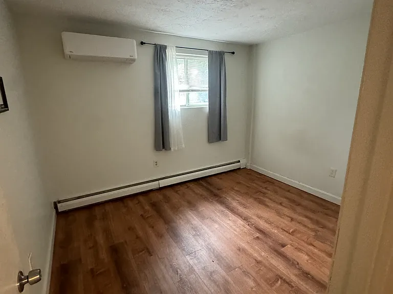 196 Commercial St #309 — Photo 4