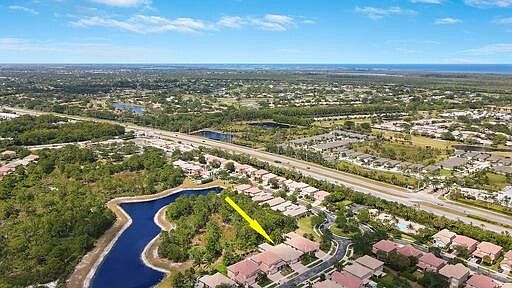 3rd image of 7618 SE Heritage Boulevard