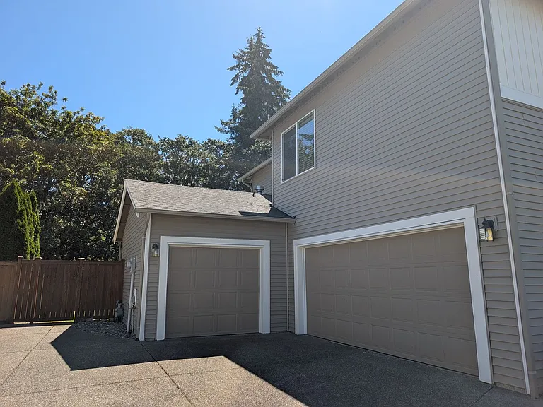 2233 Wallace Loop — Photo 36
