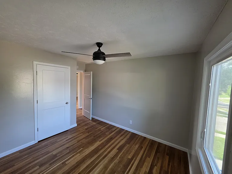 1802 Keyway Dr — Photo 5