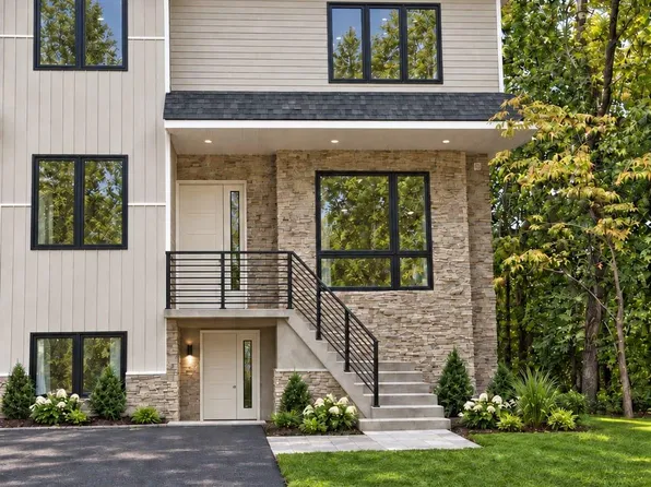 10 N Reguad Road, Spring Valley, NY 10977