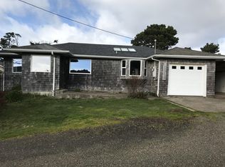 1118 SW Southmayd Ln, Waldport, OR 97394