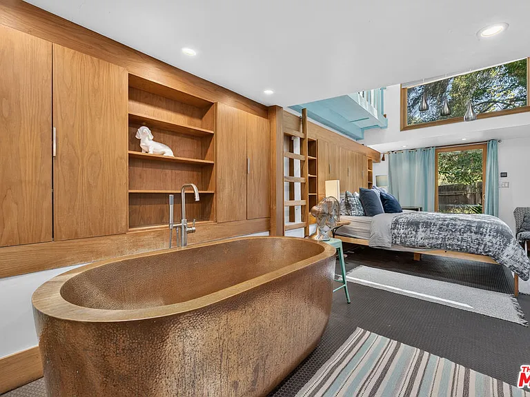 1738 Topanga Skyline Dr — Photo 50