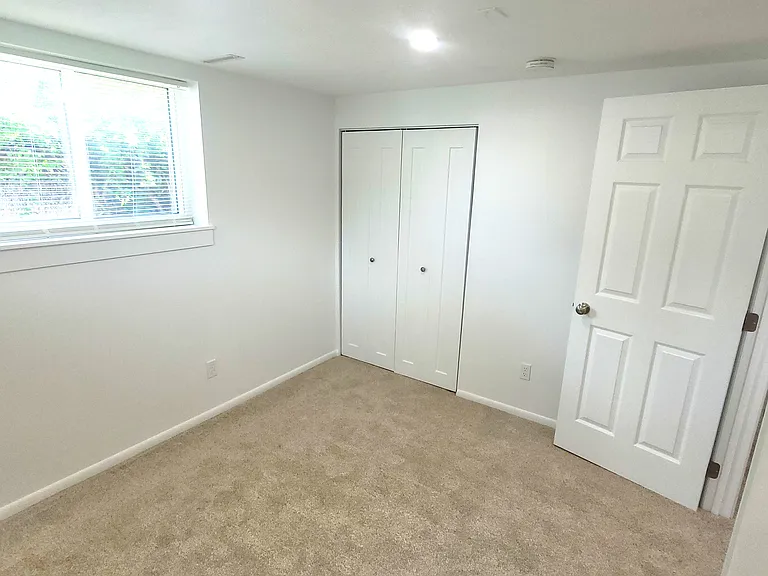 Bedroom 4 with closet