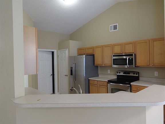 3rd image of 1277 SW San Esteban Ave