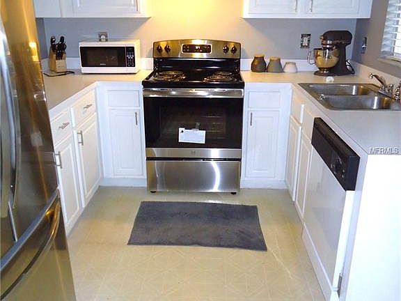 2nd image of 1726 Fluorshire Dr
