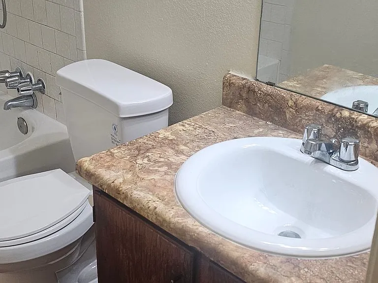 Springwood Court Apts — Photo 9