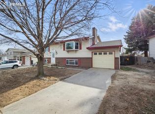 4647 Ridgeglen Rd, Colorado Springs, CO 80918